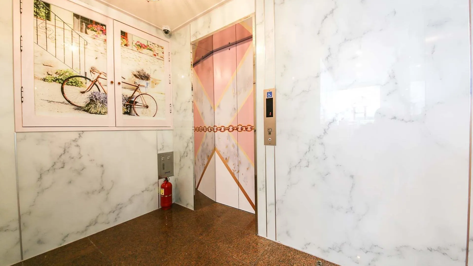 Haute Hotel Pusan 2*,